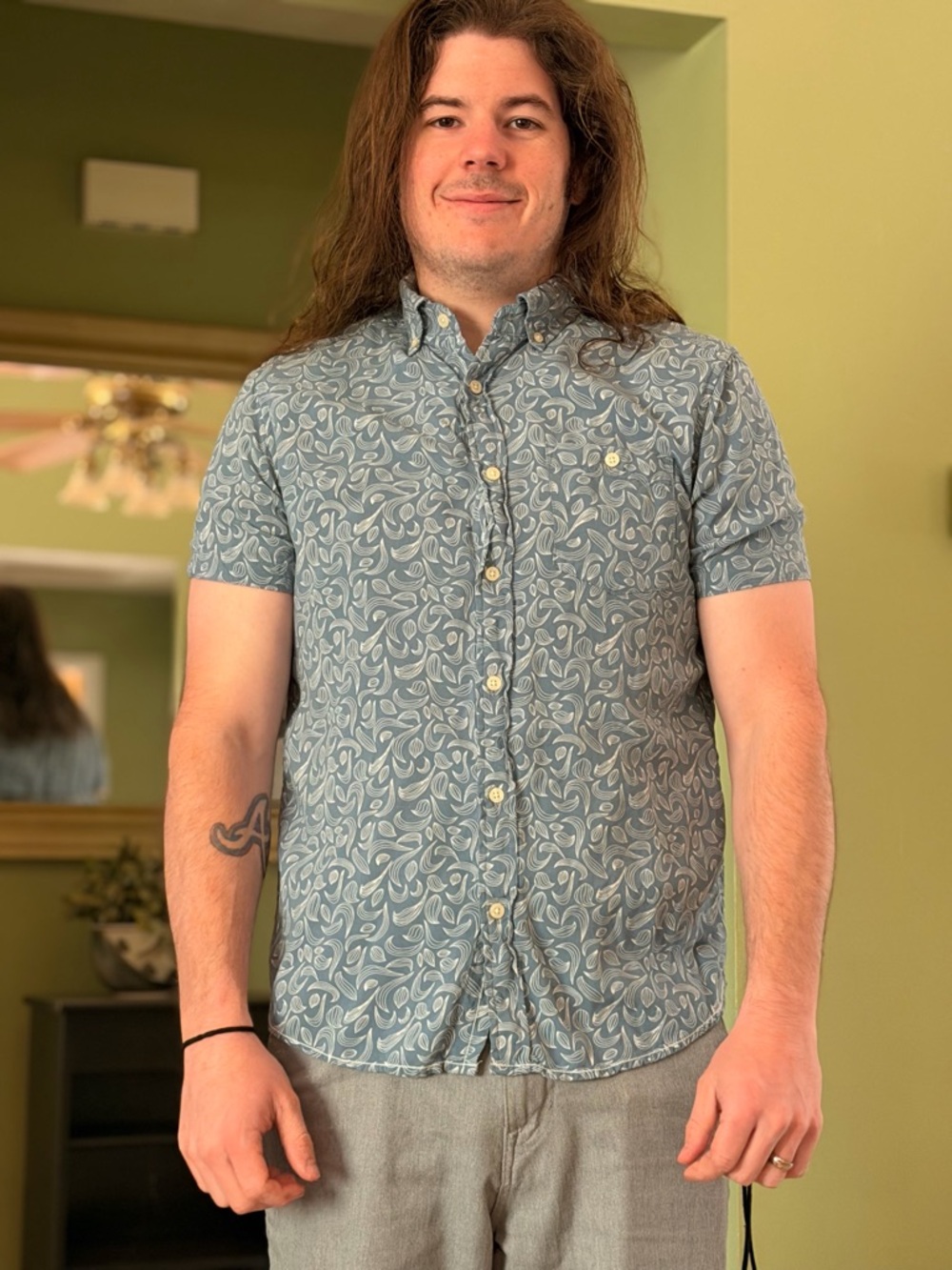 Men's Short-Sleeve Paisley Button-Up Shirt in Light Blue
